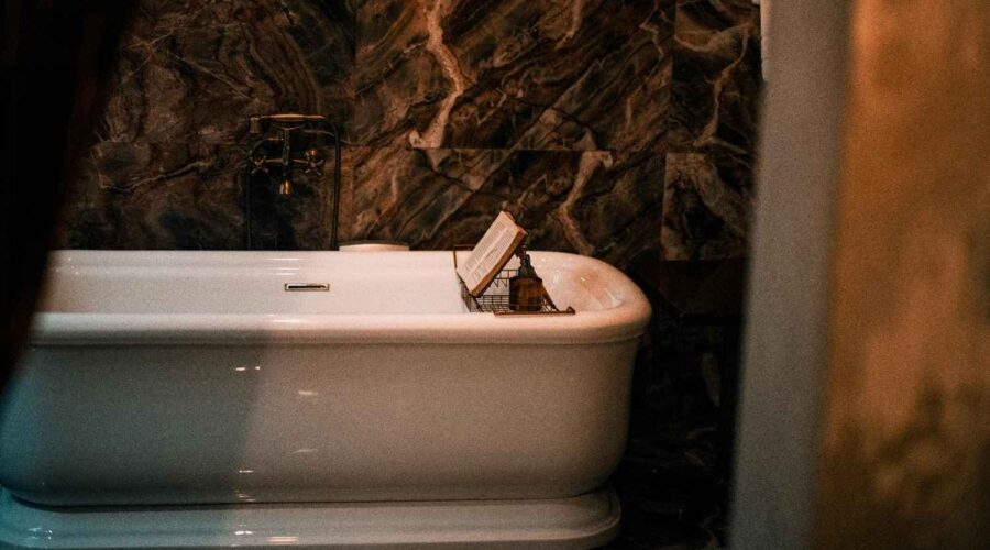 Bathtub Repair & Installation Goulds NL | Trusted Plumbing Experts